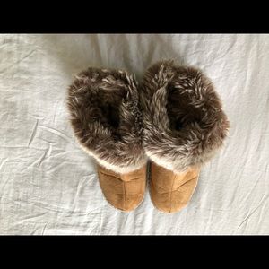 Isotoner fuzzy house slippers